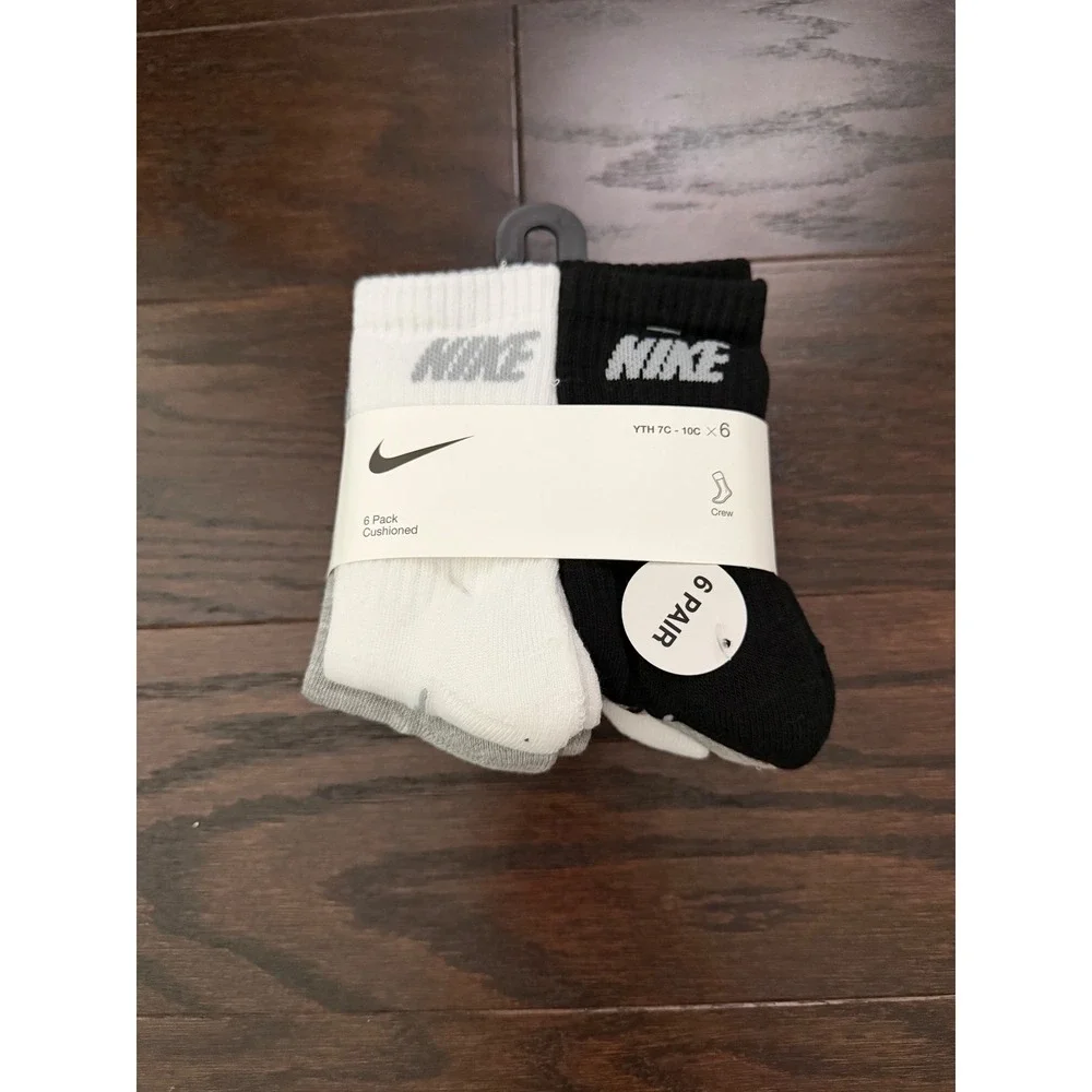 Nike Kids 6 Pack Cushioned Crew Socks Black White Grey BN0509-042 Size 7C-10C